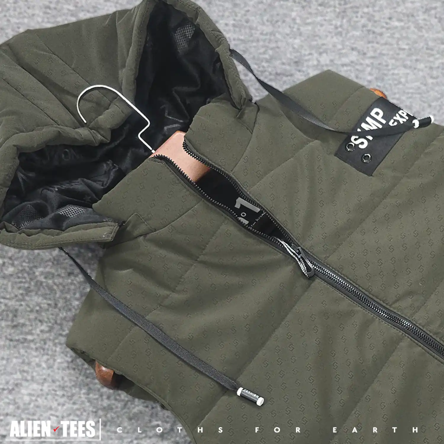 7W09 Verdun Green - Glossy Stealth Sleeveless Padded